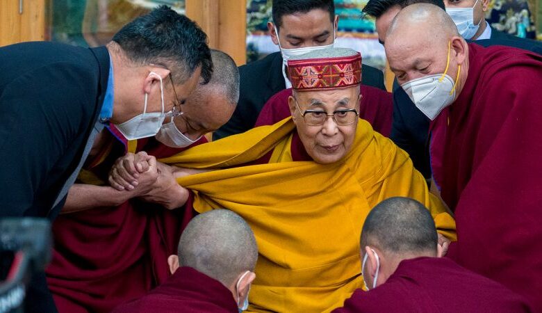 Tibetan leader defends Dalai Lama after video kissing boy on the lips in India